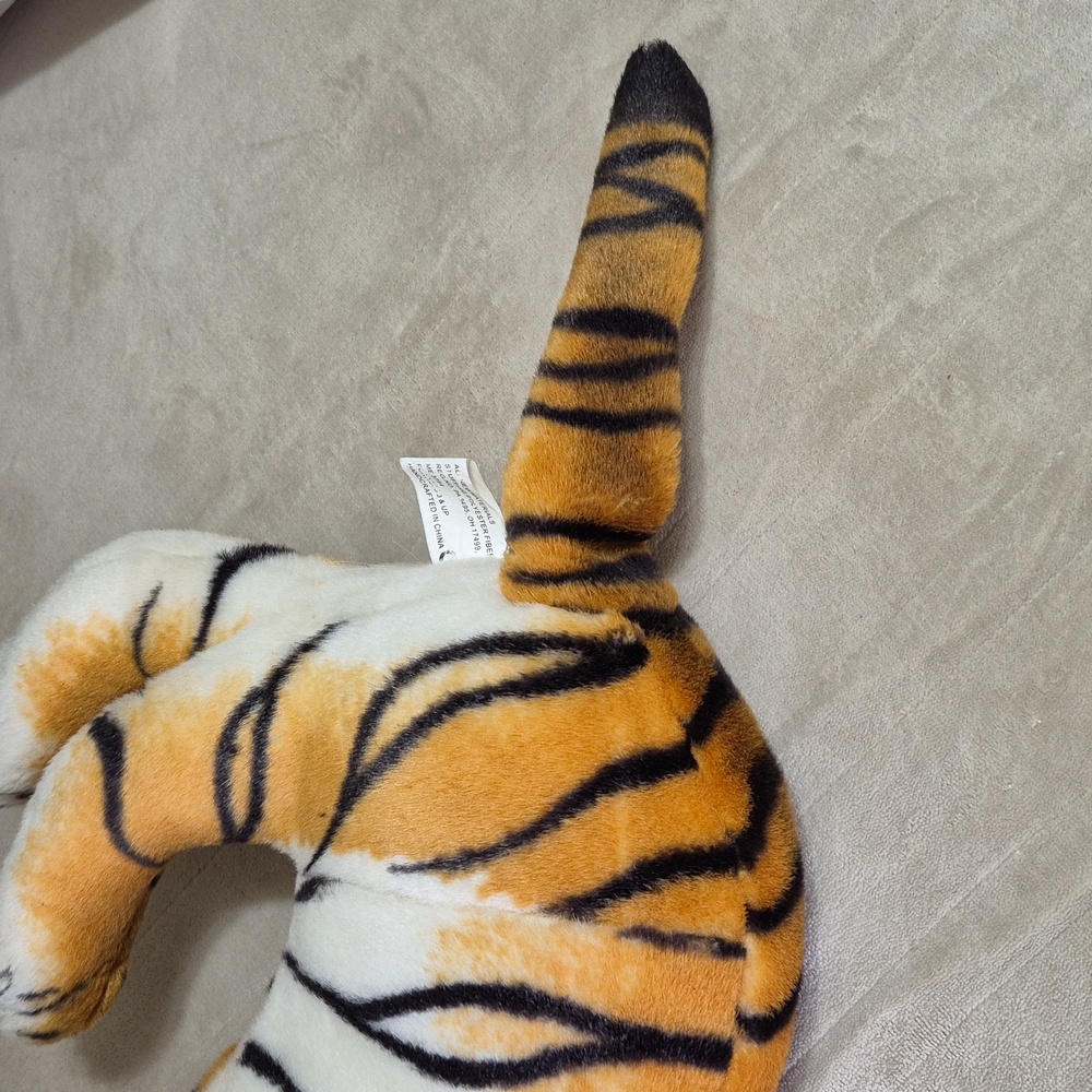Vintage KellyToy TIGER Large 20" Plush Stuffed Animal Green RING Eye Realistic - Picture 9 of 12